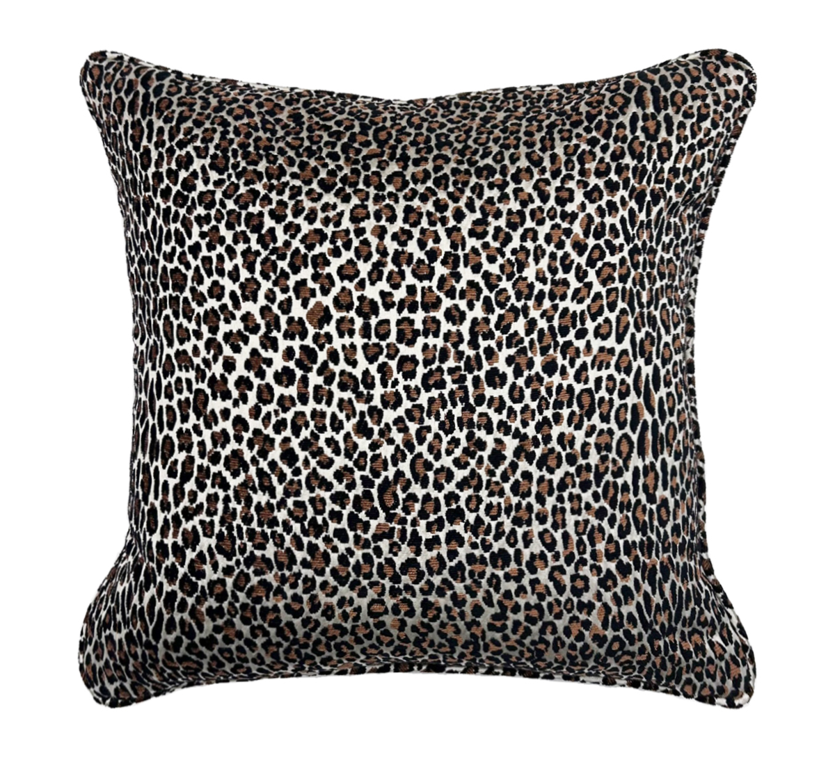 Подушка LEOPARDO Tobacco Catherine Martin by Mokum, стоимость 27 000 руб. 